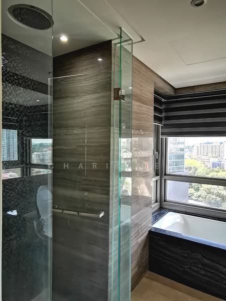 Servis Apartment untuk Dijual di The Sentral Residences - Charis Lee - Bathroom - PropertyGuru.com.my