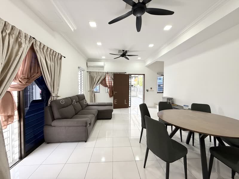 Rumah Teres 2 Tingkat untuk Dijual di Setia Alam (Selangor) - GABRIEL GOH - Living Room - PropertyGuru.com.my