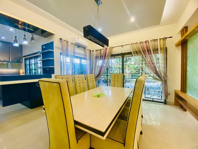 Rumah Banglo untuk Dijual di Ampang Jaya (Ampang) - Cik Maya Abdul - Dining Room - PropertyGuru.com.my