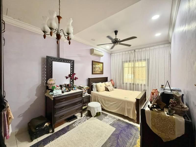 2-storey Terraced House for Sale in Denai Alam (Shah Alam) - Luqman Ramli - Bedroom - PropertyGuru.com.my