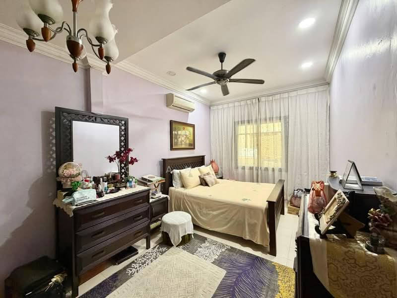 2-storey Terraced House for Sale in Denai Alam (Shah Alam) - Luqman Ramli - Bedroom - PropertyGuru.com.my