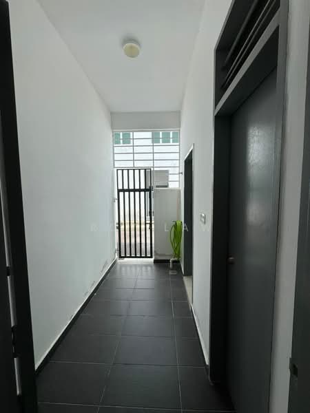 2-storey Terraced House for Rent in Bandar Springhill (Port Dickson) - Roy Law - Corridor - PropertyGuru.com.my