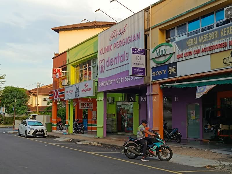 Shop for Sale in Bandar Baru Bangi (Selangor) - Razlan Hamzah - Exterior - PropertyGuru.com.my