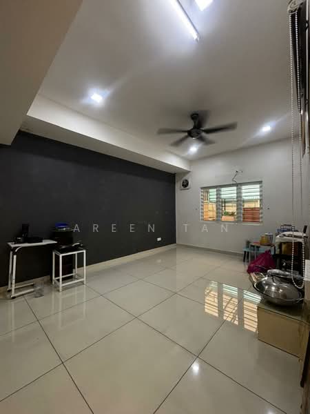 Semi-Detached House for Sale in Klang (Selangor) - Areen Tan - Living Room - PropertyGuru.com.my