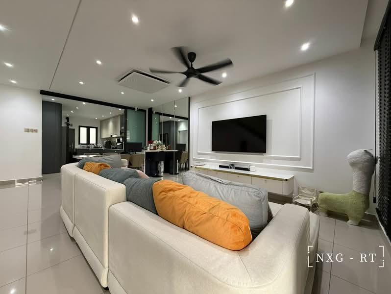 Rumah Teres 2 Tingkat untuk Disewa di Bandar Rimbayu (Telok Panglima Garang) - Zen Yong - Living Room - PropertyGuru.com.my