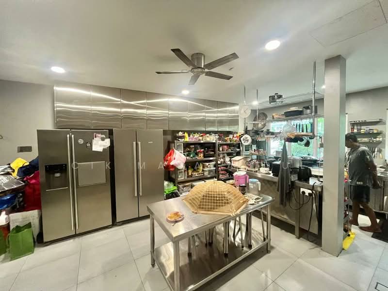 Rumah Banglo untuk Dijual di Ampang Jaya (Ampang) - Cik Maya Abdul - Kitchen - PropertyGuru.com.my