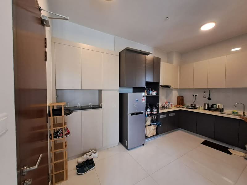 Condominium for Sale at Bay Laurel @ Country Garden Danga Bay - Jason Khoo - Kitchen - PropertyGuru.com.my