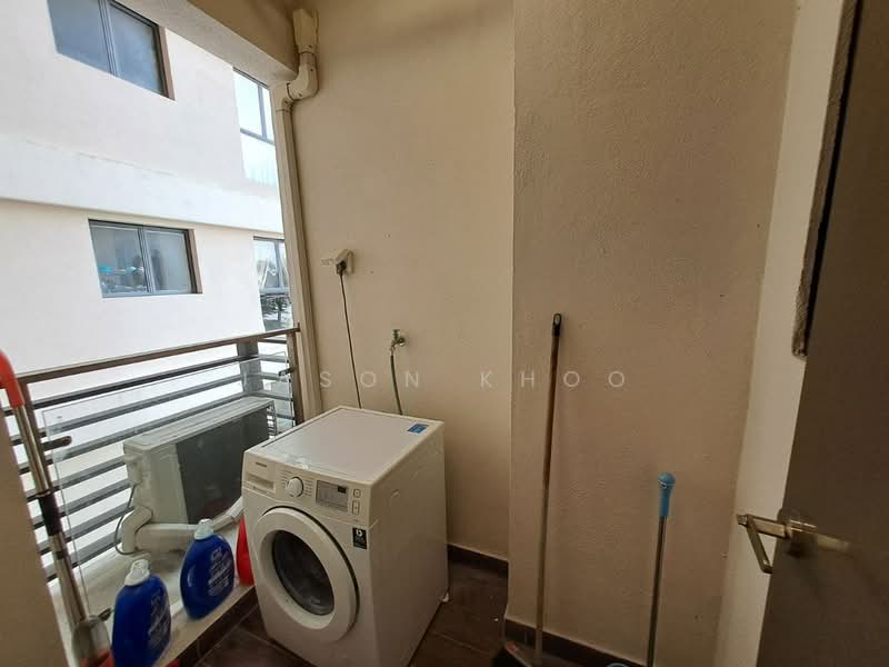Condominium for Sale at Bay Laurel @ Country Garden Danga Bay - Jason Khoo - Balcony - PropertyGuru.com.my