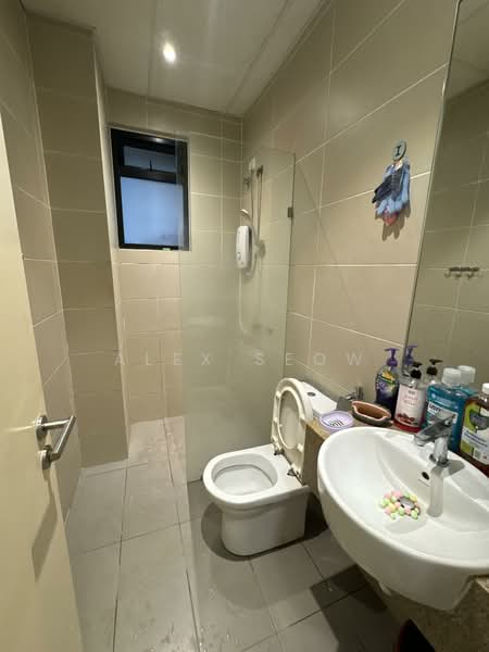 Kondominium untuk Disewa di Chymes @ Gurney - Alex Seow - Bathroom - PropertyGuru.com.my