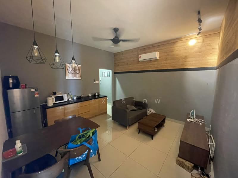 Kondominium untuk Disewa di Chymes @ Gurney - Alex Seow - Bedroom - PropertyGuru.com.my