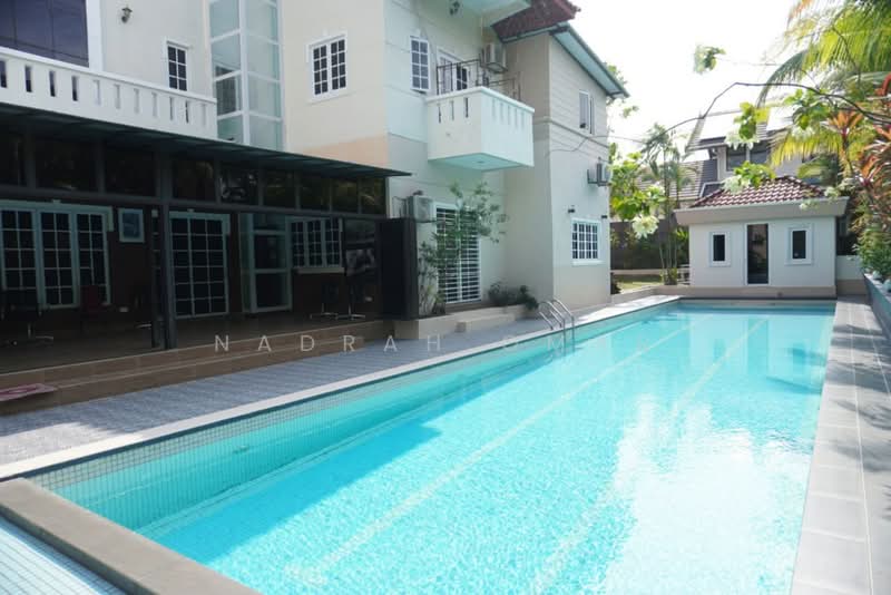Rumah Banglo untuk Disewa di Country Heights (Kajang) - Nadrah Omar - PropertyGuru.com.my