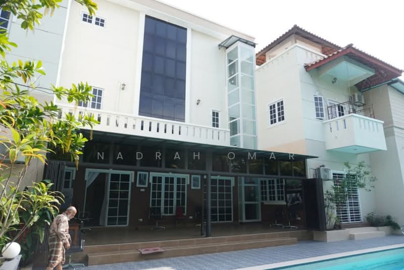 Rumah Banglo untuk Disewa di Country Heights (Kajang) - Nadrah Omar - PropertyGuru.com.my