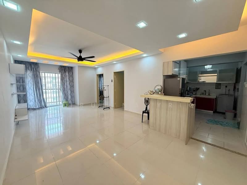 Apartment for Sale at Lakeview Apartments - Amirul Nasyriq - Living Room - PropertyGuru.com.my