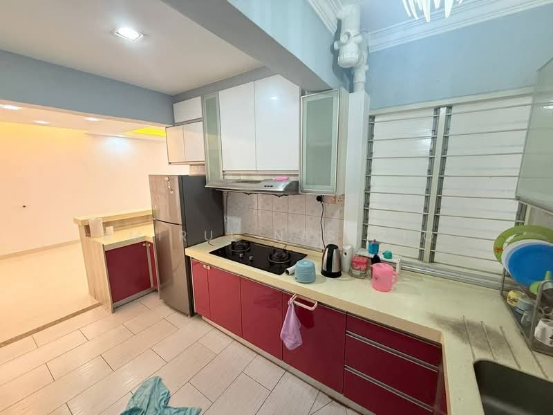 Apartment for Sale at Lakeview Apartments - Amirul Nasyriq - Kitchen - PropertyGuru.com.my