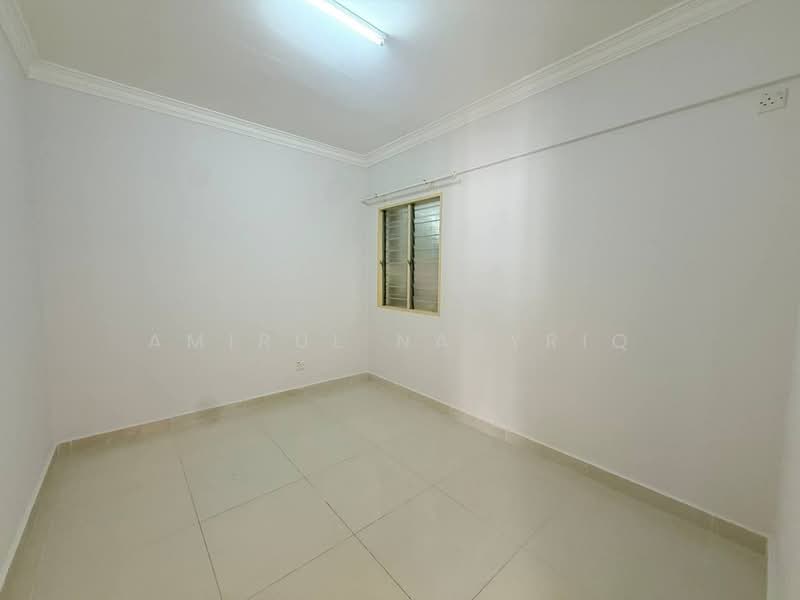 Apartment for Sale at Lakeview Apartments - Amirul Nasyriq - Interior - PropertyGuru.com.my