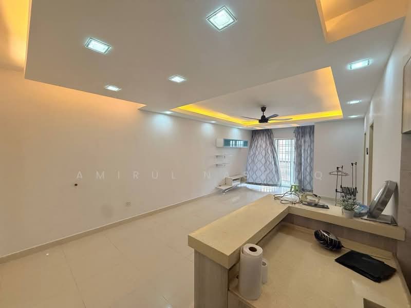 Apartment for Sale at Lakeview Apartments - Amirul Nasyriq - Living Room - PropertyGuru.com.my