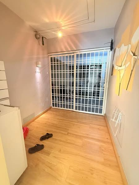 Apartment for Sale at Lakeview Apartments - Amirul Nasyriq - Entrance - PropertyGuru.com.my