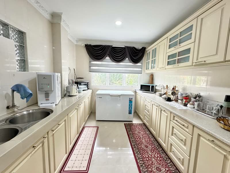 Rumah Teres 2 Tingkat untuk Dijual di Wangsa Maju (Kuala Lumpur) - Adi Mohamad - Kitchen - PropertyGuru.com.my