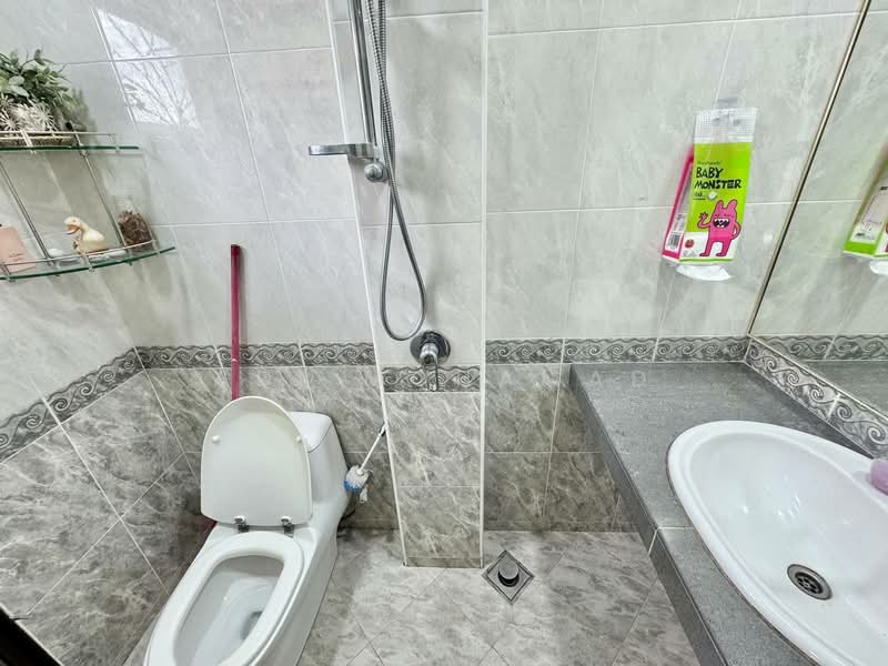 Rumah Teres 2 Tingkat untuk Dijual di Wangsa Maju (Kuala Lumpur) - Adi Mohamad - Bathroom - PropertyGuru.com.my