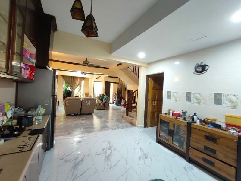 Rumah Teres 2 Tingkat untuk Dijual di Ampang Jaya (Ampang) - Cik Maya Abdul - Living Room - PropertyGuru.com.my