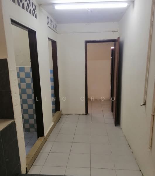 1-storey Terraced House for Rent in Petaling Jaya (Selangor) - Ling Choo - Corridor - PropertyGuru.com.my