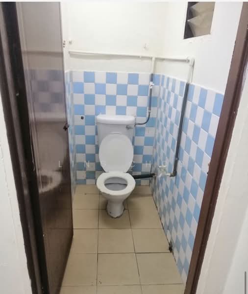 1-storey Terraced House for Rent in Petaling Jaya (Selangor) - Ling Choo - Bathroom - PropertyGuru.com.my