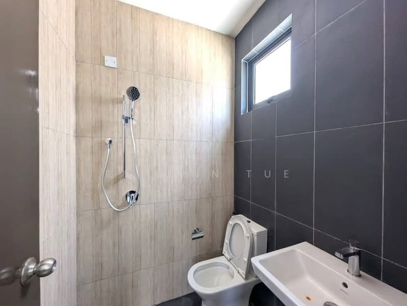 Rumah Teres untuk Dijual di Klang (Selangor) - Reilynn Tue - Bathroom - PropertyGuru.com.my