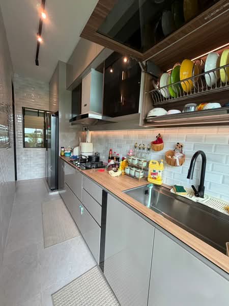 Cluster House for Sale in Bandar Seri Alam (Masai) - Kyoris Loh - Kitchen - PropertyGuru.com.my