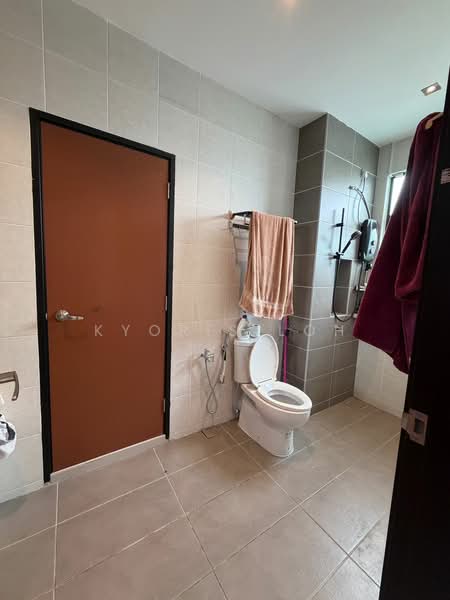 Cluster House for Sale in Bandar Seri Alam (Masai) - Kyoris Loh - Bathroom - PropertyGuru.com.my