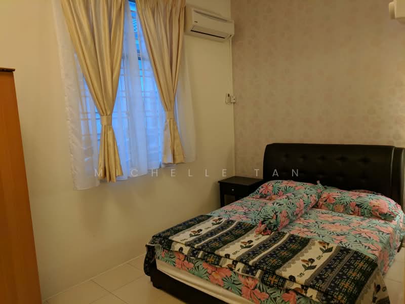 2-storey Terraced House for Sale in Bandar Saujana Putra (Tanjong Duabelas) - Michelle Tan - Bedroom - PropertyGuru.com.my