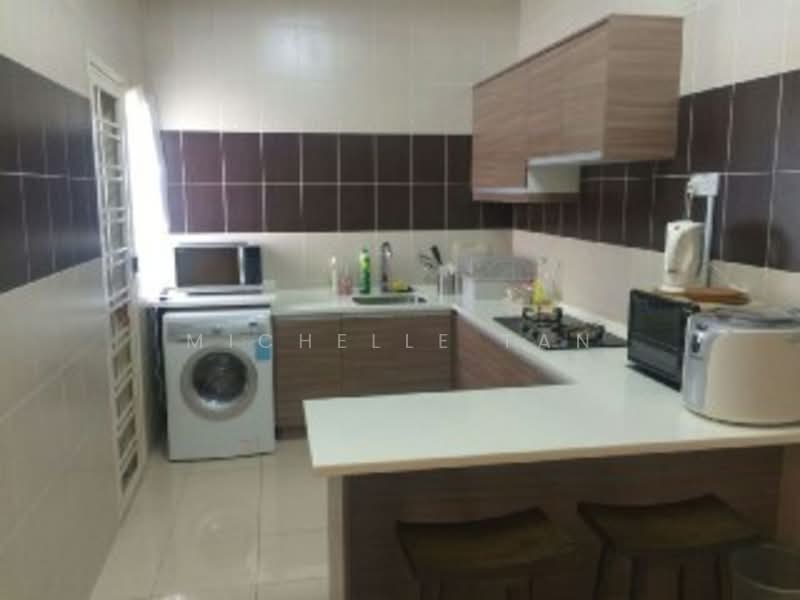2-storey Terraced House for Sale in Bandar Saujana Putra (Tanjong Duabelas) - Michelle Tan - Kitchen - PropertyGuru.com.my