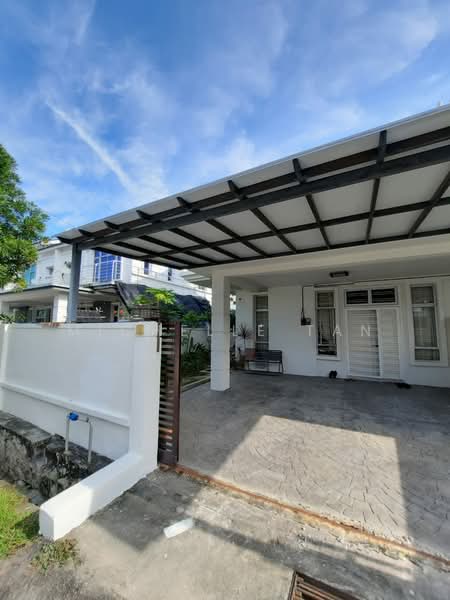 2-storey Terraced House for Sale in Bandar Saujana Putra (Tanjong Duabelas) - Michelle Tan - Exterior - PropertyGuru.com.my