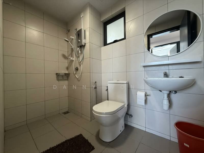 Servis Apartment untuk Disewa di GAIA Residences - Danny Wong - Bathroom - PropertyGuru.com.my