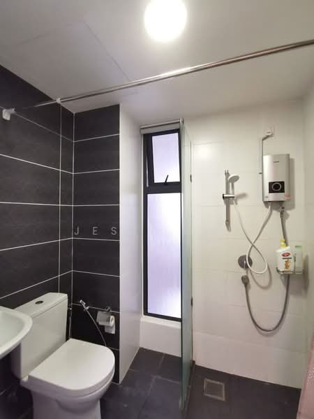 Servis Apartment untuk Disewa di V@SUMMERPLACE - Jessy Koh - Bathroom - PropertyGuru.com.my