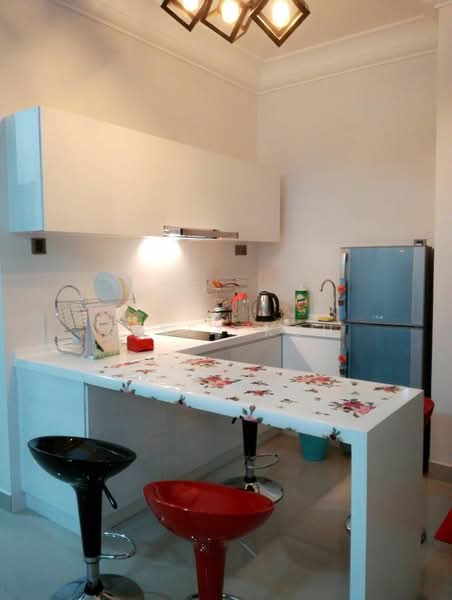 Service Residence for Rent at V@SUMMERPLACE - Jessy Koh - Kitchen - PropertyGuru.com.my