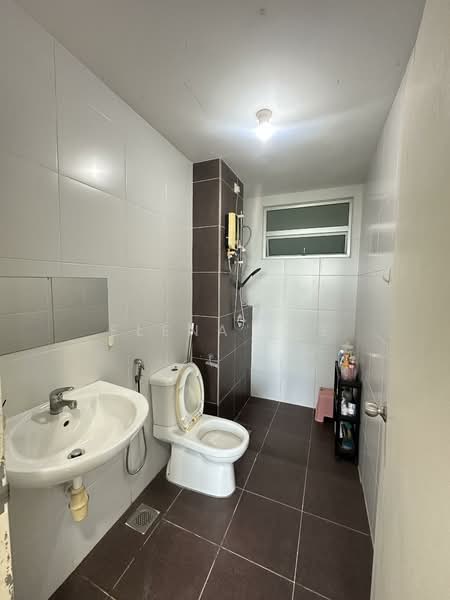 Condominium for Sale at Fairway Suites - Elena Lye - PropertyGuru.com.my