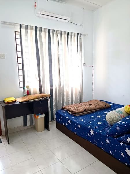 2-storey Terraced House for Sale in U12, Taman Cahaya Alam (Shah Alam) - Rizal Razak - Bedroom - PropertyGuru.com.my