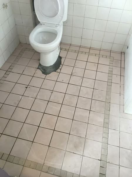 1-storey Terraced House for Sale in Bandar Sri Damansara (Selangor) - Najib Ayoubi - Bathroom - PropertyGuru.com.my