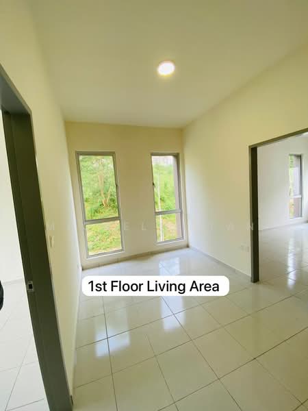 Rumah Teres untuk Dijual di Sepang (Selangor) - Michelle Tan - Living Room - PropertyGuru.com.my