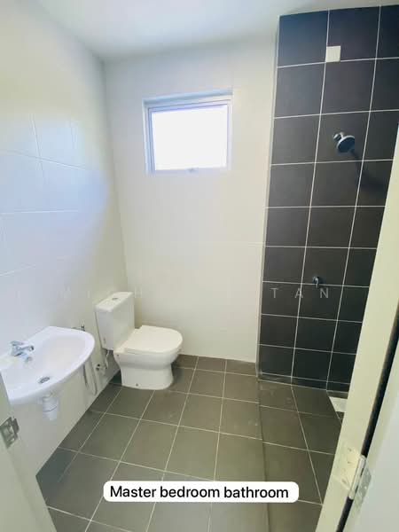 Rumah Teres untuk Dijual di Sepang (Selangor) - Michelle Tan - Bathroom - PropertyGuru.com.my