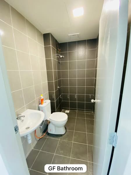 Rumah Teres untuk Dijual di Sepang (Selangor) - Michelle Tan - Bathroom - PropertyGuru.com.my