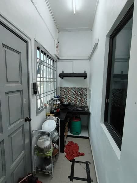 1-storey Terraced House for Sale in Kangkar Pulai (Skudai) - Ee Fong Toh - Kitchen - PropertyGuru.com.my