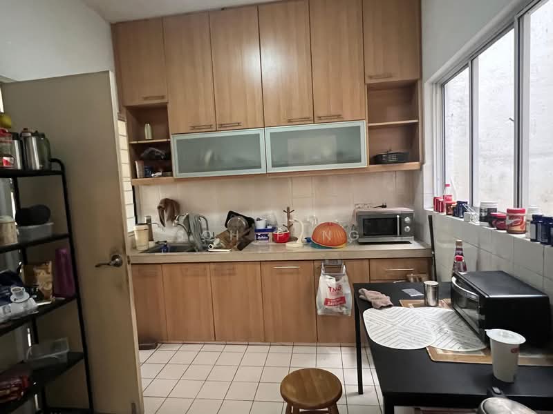 2.5-storey Terraced House for Sale in Taman Tanamera (Subang Jaya) - Soh Ping - Kitchen - PropertyGuru.com.my