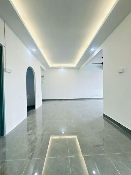 Apartment for Sale at Pangsapuri Mutiara Subang - Hawa Ibrahim - Living Room - PropertyGuru.com.my