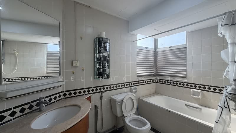 Kondominium untuk Dijual di Riana Green Condominium - Melinda Goh - Bathroom - PropertyGuru.com.my