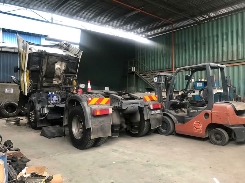 For Sale - Senai Workshop, Completed Container Office + Roof