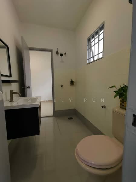 Rumah Teres 2 Tingkat untuk Dijual di Puchong (Selangor) - Shally Pun - Bathroom - PropertyGuru.com.my