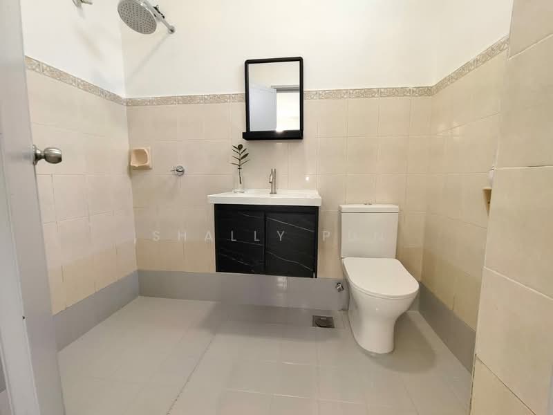 Rumah Teres 2 Tingkat untuk Dijual di Puchong (Selangor) - Shally Pun - Bathroom - PropertyGuru.com.my