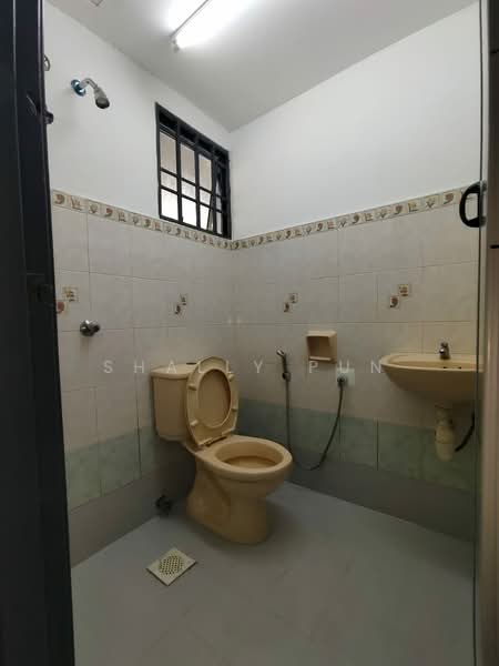 Rumah Teres 2 Tingkat untuk Dijual di Puchong (Selangor) - Shally Pun - Bathroom - PropertyGuru.com.my