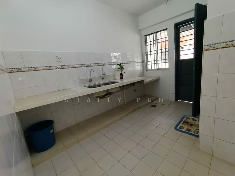 Rumah Teres 2 Tingkat untuk Dijual di Puchong (Selangor) - Shally Pun - Kitchen - PropertyGuru.com.my